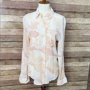 Sanctuary pink camo shirt